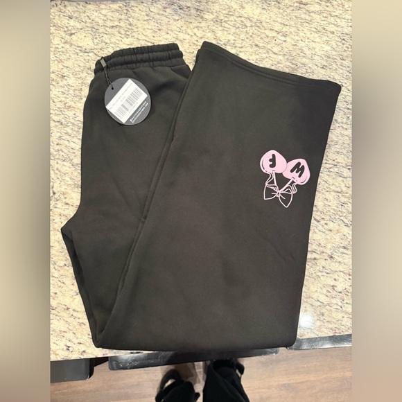 NWT Feel The Love Wide Leg Sweatpants Black - Picture 6 of 11